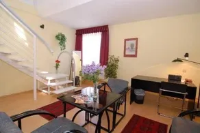 Professor's Guest House - Image 5