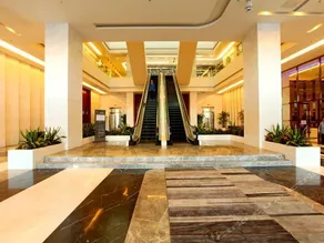 Gold Collar Hotel - Image 3