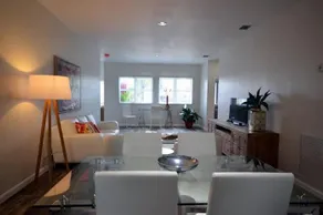 Hudson House - Image 4