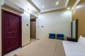 HOTEL MOOKAMBIKA DELUXE - Image 3