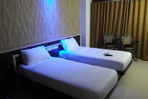 Hotel Naivedya by OYO - Image 5