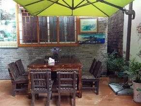 Fenghuang Ancient City Jiaxing Inn - Image 4