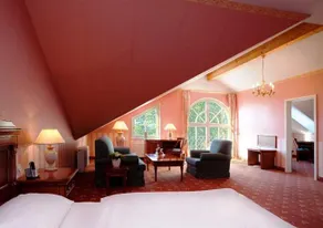 Landhotel Schloss Teschow - Image 2