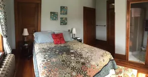 Walnut Lawn Bed and Breakfast - Image 3