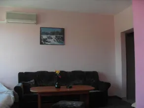 Hebros Hotel - Image 2