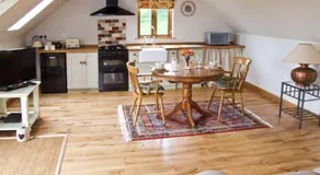 Rhiastyn Barn - Image 4
