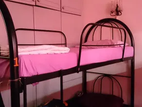Queen Suriya's Hostel - Image 4