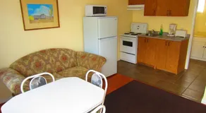 Black Sea Motel - Image 5