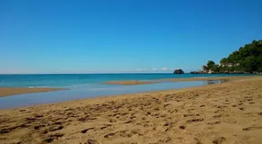 Pelago Glyfada Seafront Beach House - Image 4