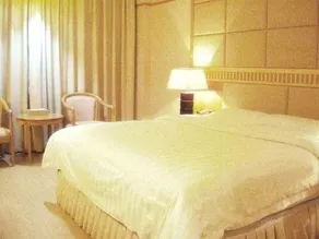 Easton Hotel - Image 5