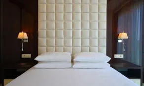 Hotel Shine - Image 2