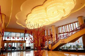 Hongcheng Yuehai Hotel - Qingdao - Image 3