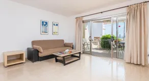 SEASIDE HOUSE IV - Image 3