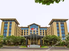 Mira Garden Hotel - Image 2