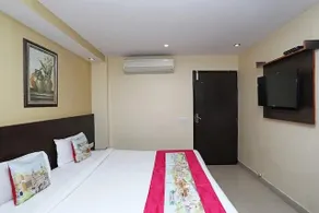 Hotel Lily Bay Inn - Image 3