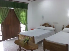 Mahinda Hotel and Restaurant - Image 5