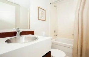 E.S.I Furnished Suites at Harbourview - Image 3
