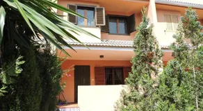 Large Townhouse for a Relaxing Getaway - Image 2