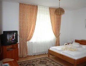 Claudiu - Image 5