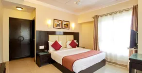 Lily Sarovar Portico - Image 4
