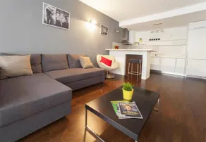 Metropolitan43 Apartment Hotel - Image 3