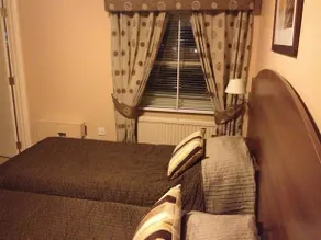 The Railway Tavern Hotel - Image 2