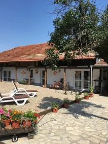 Sunflower Guest House - Image 1
