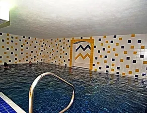 Schlosshotel Mostov - Image 2