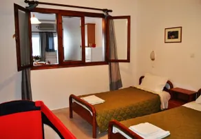 Avlakia Beach Studios & Apartments - Image 2