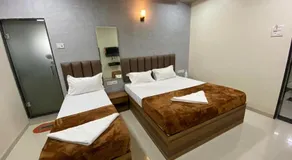 Hotel Divine - Image 4