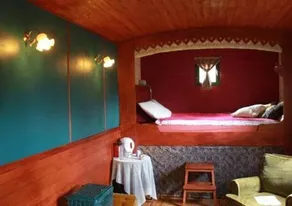 Gipsy Caravan - Image 4