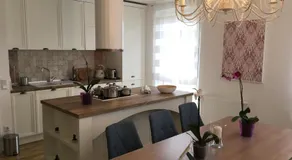 White Vintage Park View Apartment - Image 3