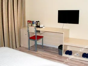 5cm Holiday Inn Yantai - Image 4