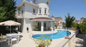 Bella Villa 6 - Image 3