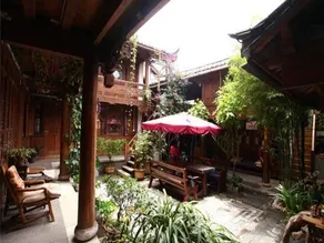 Small Peak Palace Inn - Image 5