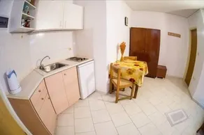 Afroditi Apartments - Image 4