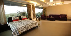 Aarohi Starz Club & Spa - Image 5