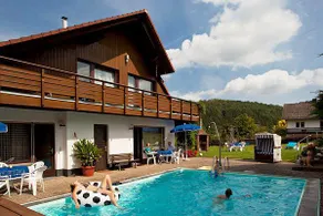 Apartment in Armsfeld With Pool - Image 5