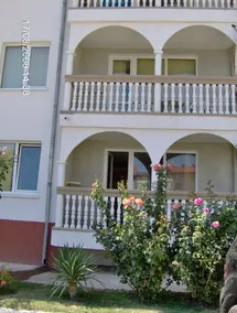 Bravo 1 Aparthotel - Image 3