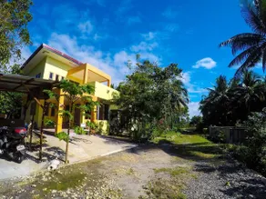 Mango House Apartments - Image 1