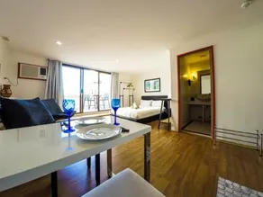 Cozy Studio with Gym & Pool access - Image 3