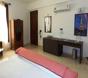 Comfort Villa Rooms and Suites - Image 5