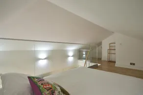 Uber London Leicester Square Loft - Image 4