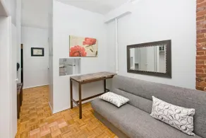 Cozy Two Bedrooms near Times Sq - NYC - Image 4