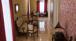 Center Deluxe Garni Hotel - Image 3
