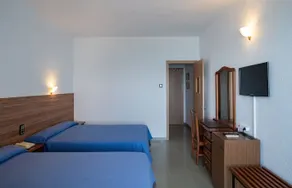 Medplaya Hotel Vistamar Costa Dorada - Image 5