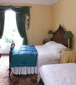 Ashley Park House - Image 3