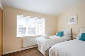 Beaconsfield - Image 5