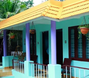 House of Blue Mangoes - Image 5
