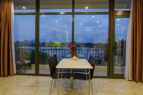 Louis 25 Apartment - Image 3